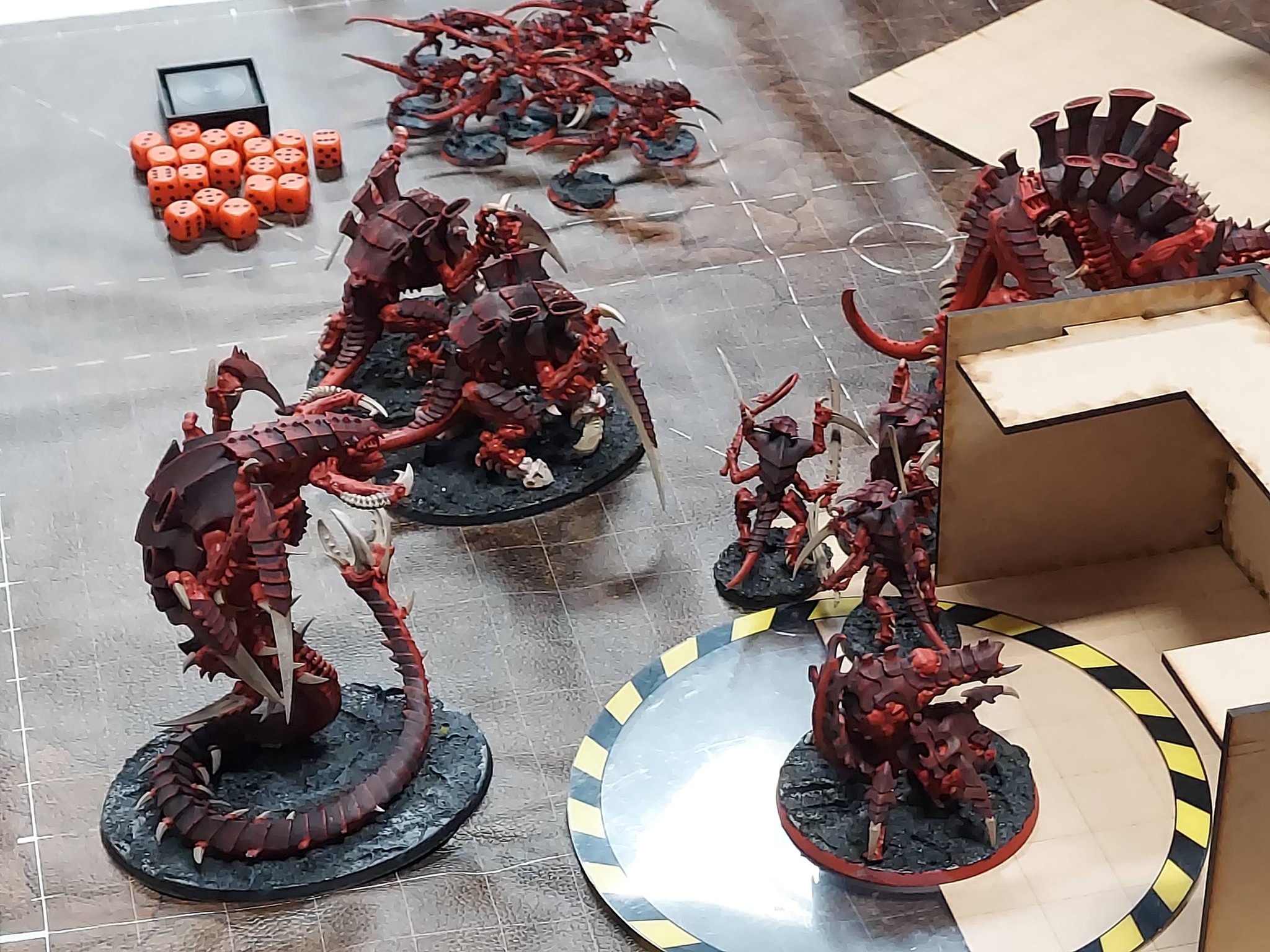 Tyranid army in red